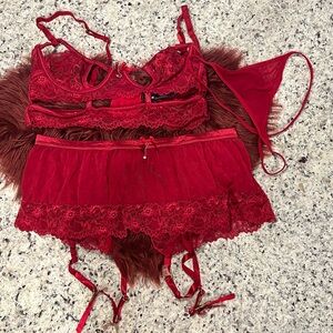 Fashion Nova Red Garter Set (bra, bottom skirt, thong) (XL)